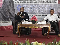 Dr Yuni Wonda Gelar Bedah Buku Karya Terbarunya Damai Diantara Pusaran konflik Papua