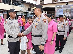 Bertepatan Momen Hut Bhayangkara, 50 Personel Polresta Jayapura Kota Naik Pangkat