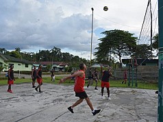 Danrem 172/PWY Sempatkan Waktu Olahraga Bersama Anggota Yonif 756/WMS Danrem 172/PWY Sempatkan Waktu Olahraga Bersama Anggota Yonif 756/WMS