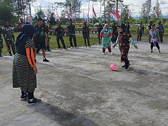 Persit Kodim 1715/Yahukimo Gelar Berbagai Lomba Meriahkan Hut Kemerdekaan RI Persit Kodim 1715/Yahukimo Gelar Berbagai Lomba Meriahkan Hut Kemerdekaan RI