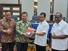 Pemprov Papua Serahkan Dokumen Perencanaan 3 Provinsi Baru Pemprov Papua Serahkan Dokumen Perencanaan 3 Provinsi Baru