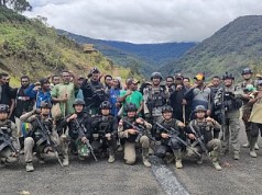 Sinergitas TNI Polri dan Pemkab Pegubin Wujudkan Keinginan Warga Kiwirok Kembali ke Kampung Halamannya 
