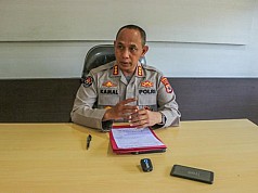 Keributan di Mapolres Tolikara, Seorang Warga Meninggal Dunia  Keributan di Mapolres Tolikara, Seorang Warga Meninggal Dunia