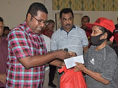 Bupati Biak Serahkan 500 Paket Bingkisan Natal Kepada Janda dan Lansia  Bupati Biak Serahkan 500 Paket Bingkisan Natal Kepada Janda dan Lansia