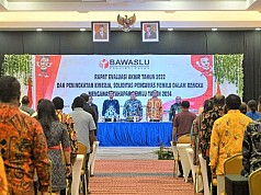Bawaslu Papua Raker Terakhir Tahapan Pilkada 2024 Bersama 29 Kabupaten/Kota Bawaslu Papua Raker Terakhir Tahapan Pilkada 2024 Bersama 29 Kabupaten/Kota