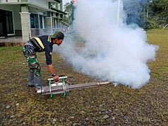 Cegah Malaria dan DBD, Kodim Yahukimo Lakukan Fogging Perkantoran dan Perumahan Cegah Malaria dan DBD, Kodim Yahukimo Lakukan Fogging Perkantoran dan Perumahan
