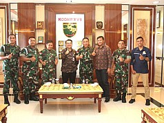 Komnas HAM RI Bertemu Kasdam XVII/Cenderawasih, Minta Keterangan Soal Kerusuhan Wamena Komnas HAM RI Bertemu Kasdam XVII/Cenderawasih, Minta Keterangan Soal Kerusuhan Wamena