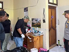 Polisi Temukan Sejumlah Barang Bukti di Rumah Dinas dr. Mawartih Susanti S.Sp