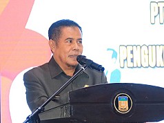 Plh Gubernur Papua Usulkan Pembayaran Tunggakan Beasiswa Tetap Gunakan Dana Otsus Plh Gubernur Papua Usulkan Pembayaran Tunggakan Beasiswa Tetap Gunakan Dana Otsus