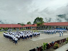 Peduli Pendidikan, Koramil Karubaga Berikan Wasbang Kepada Pelajar SMP dan SMA 