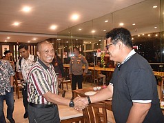 Wakapolda Apresiasi Giat Para Para Numbay Kapolresta Jayapura Bersama Awak Media Wakapolda Apresiasi Giat Para Para Numbay Kapolresta Jayapura Bersama Awak Media