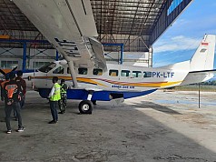 Pesawat Asian One Air Ditembak KKB, Penerbangan ke Beoga Ditutup 