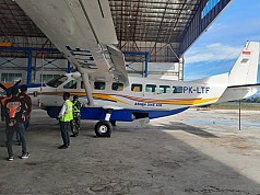 Pesawat Asian One Air Ditembak KKB, Penerbangan ke Beoga Ditutup  Pesawat Asian One Air Ditembak KKB, Penerbangan ke Beoga Ditutup