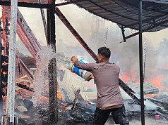 Sebanyak 9 Ruko dan 5 Petak Kosan, Dilahap si Jago Merah di Agats Asmat Sebanyak 9 Ruko dan 5 Petak Kosan, Dilahap si Jago Merah di Agats Asmat