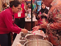 Presiden Buka Papua Street Carnival, Gubernur Waterpauw Bangga Lihat Kreatifitas Anak Muda Presiden Buka Papua Street Carnival, Gubernur Waterpauw Bangga Lihat Kreatifitas Anak Muda