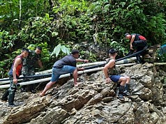 Program TNI-AD Manunggal Air, Jawab Kebutuhan Air Bersih Masyarakat Perbatasan PNG