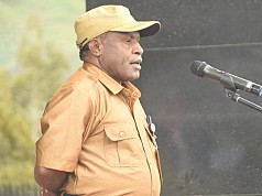 Pimpinan OPD Puncak Jaya Diminta Pantau Kehadiran ASN Setiap Apel Senin Pimpinan OPD Puncak Jaya Diminta Pantau Kehadiran ASN Setiap Apel Senin