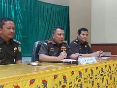 Kejari Jayapura Tetapkan Kadishub Mamberamo Raya Tersangka Korupsi, Terancam Penjara 20 Tahun Kejari Jayapura Tetapkan Kadishub Mamberamo Raya Tersangka Korupsi, Terancam Penjara 20 Tahun