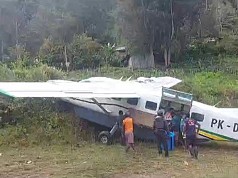 Pesawat Dabi Air Bawa Lima Penumpang Tergelincir dan Tabrak Bukit di Intan Jaya