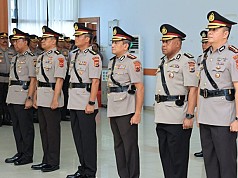 Kapolda Papua Pimpin Sertijab Empat Pejabat Utama dan Dua Kapolres  Kapolda Papua Pimpin Sertijab Empat Pejabat Utama dan Dua Kapolres