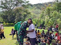 Komsos ke Sejumlah Gereja, Dandim 1714/PJ : Kenali, Datangi, Layani Komsos ke Sejumlah Gereja, Dandim 1714/PJ : Kenali, Datangi, Layani