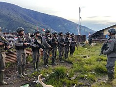Ops Damai Cartenz Gencarkan Patroli dan Sambang di Distrik Kiwirok, Pastikan Keamanan Masyarakat