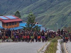 Massa Pendukung Caleg Saling Serang di 9 Distrik Puncak Jaya, 62 Orang Terluka