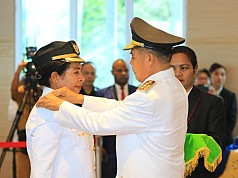 Kabupaten Biak Numfor Resmi Dipimpin Seorang Perempuan, Meski Jabatannya Cuma Setahun Kabupaten Biak Numfor Resmi Dipimpin Seorang Perempuan, Meski Jabatannya Cuma Setahun