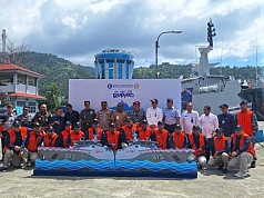 Pelepasan Tim ERB 2024, Bawa Uang Layak Edar Rp13,8 Miliar ke 5 Wilayah Terluar Papua Pelepasan Tim ERB 2024, Bawa Uang Layak Edar Rp13,8 Miliar ke 5 Wilayah Terluar Papua