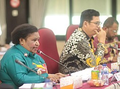 Kemendagri Apresiasi Kinerja Ribka Haluk Pimpin Provinsi Papua Tengah  Kemendagri Apresiasi Kinerja Ribka Haluk Pimpin Provinsi Papua Tengah