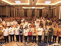 Rakor di Papua, Menkopolhukam dan Mendagri Tekankan Pentingnya Sinergitas Jelang Pilkada 2024 Rakor di Papua, Menkopolhukam dan Mendagri Tekankan Pentingnya Sinergitas Jelang Pilkada 2024