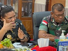 Kirim Tim Perdamaian ke Puncak Jaya, Pj Gubernur Papteng Imbau Masyarakat Kembali Hidup Rukun Kirim Tim Perdamaian ke Puncak Jaya, Pj Gubernur Papteng Imbau Masyarakat Kembali Hidup Rukun