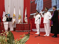 Ribka Haluk Lantik Penjabat Bupati Puncak dan Dogiyai Ribka Haluk Lantik Penjabat Bupati Puncak dan Dogiyai