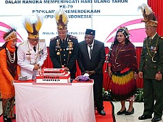 Resepsi Kenegaraan, Pj Tumiran Minta Kuatkan Sinergitas Dalam Membangun Daerah Resepsi Kenegaraan, Pj Tumiran Minta Kuatkan Sinergitas Dalam Membangun Daerah
