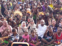Tatap Muka dengan Masyarakat Pegunungan di Sentani, Mari - Yo Siap Bantu Pembangunan Gereja GIDI Tatap Muka dengan Masyarakat Pegunungan di Sentani, Mari - Yo Siap Bantu Pembangunan Gereja GIDI