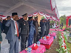 Berbuat Yang Terbaik Meneladani dan Mewarisi Nilai-Nilai Kepahlawanan Berbuat Yang Terbaik Meneladani dan Mewarisi Nilai-Nilai Kepahlawanan