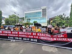 Polda Papua Kembali Didesak Segera Ungkap Teror Bom Molotov ke Redaksi Jubi   Polda Papua Kembali Didesak Segera Ungkap Teror Bom Molotov ke Redaksi Jubi