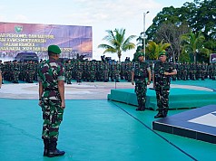 Pimpin Apel Pengamanan Nataru, Ini Pesan Pangdam Cenderawasih kepada Prajurit Pimpin Apel Pengamanan Nataru, Ini Pesan Pangdam Cenderawasih kepada Prajurit