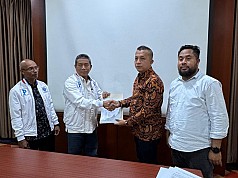 KPU Fak-Fak Tunjuk Kantor Hukum Dr.Pieter Ell dan Rekan Hadapi Sengketa Pilkada di MK KPU Fak-Fak Tunjuk Kantor Hukum Dr.Pieter Ell dan Rekan Hadapi Sengketa Pilkada di MK