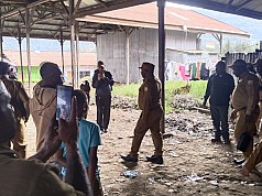 Penjabat Bupati Puncak Pimpin Sidak Tim Pengendali Inflasi Daerah di Pasar Tradisional Ilaga  Penjabat Bupati Puncak Pimpin Sidak Tim Pengendali Inflasi Daerah di Pasar Tradisional Ilaga