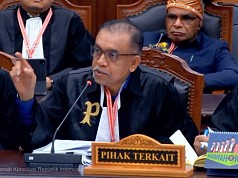 Pieter Ell Persiapkan Langkah Hukum dan Etik Terhadap DPR Papua Pieter Ell Persiapkan Langkah Hukum dan Etik Terhadap DPR Papua