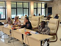 Kemendagri Apresiasi Kinerja Penjabat Bupati Puncak Nenu Tabuni Triwulan II Kemendagri Apresiasi Kinerja Penjabat Bupati Puncak Nenu Tabuni Triwulan II