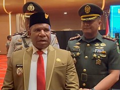 Pj Bupati Nenu Tabuni Ajak Semua Pihak Dukung Kepemimpinan Bupati dan Wabup Puncak Terpilih Pj Bupati Nenu Tabuni Ajak Semua Pihak Dukung Kepemimpinan Bupati dan Wabup Puncak Terpilih