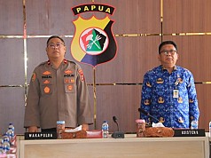 Wakapolda Papua Ikuti Lauching Operasional Satuan Pelayanan Pemenuhan Gizi (SPPG) Polri Wakapolda Papua Ikuti Lauching Operasional Satuan Pelayanan Pemenuhan Gizi (SPPG) Polri