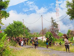 Ops Damai Cartenz-2025 Ungkap Bentrokan Pilkada Ratusan Warga Kena Panah dan 12 Meninggal Ops Damai Cartenz-2025 Ungkap Bentrokan Pilkada Ratusan Warga Kena Panah dan 12 Meninggal