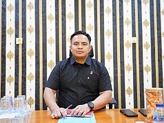 Seorang Pria Tewas Dianiaya Depan Markas TNI di Sentani Jayapura Seorang Pria Tewas Dianiaya Depan Markas TNI di Sentani Jayapura