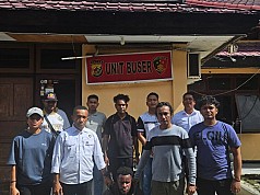 Tim Opsnal Reskrim Polres Jayapura Berhasil Amankan Tahanan Kabur dari Polres Merauke Tim Opsnal Reskrim Polres Jayapura Berhasil Amankan Tahanan Kabur dari Polres Merauke