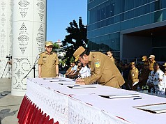 Pj Gubernur Pimpin Apel Deklarasi Netralitas  ASN se-Provinsi Papua Pj Gubernur Pimpin Apel Deklarasi Netralitas  ASN se-Provinsi Papua