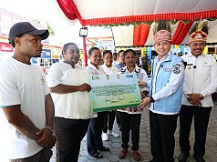Pj Gubernur Papua Agus Fatoni Luncurkan 999 Koperasi Merah Putih Pj Gubernur Papua Agus Fatoni Luncurkan 999 Koperasi Merah Putih