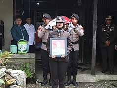 Perwira Polres Yapen Gugur Saat Menjalankan Tugas Pengamanan PSU Papua Perwira Polres Yapen Gugur Saat Menjalankan Tugas Pengamanan PSU Papua